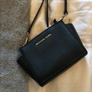 Michael Kors Mini Crossbody